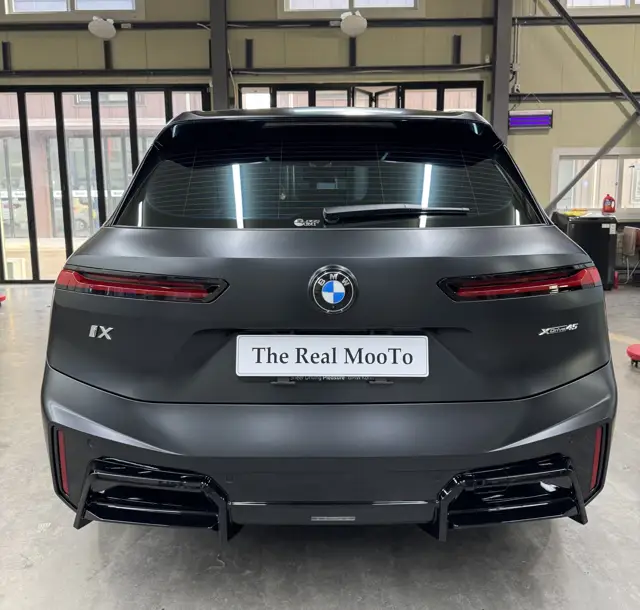 BMW iX 무광 PPF 시공 사진 12