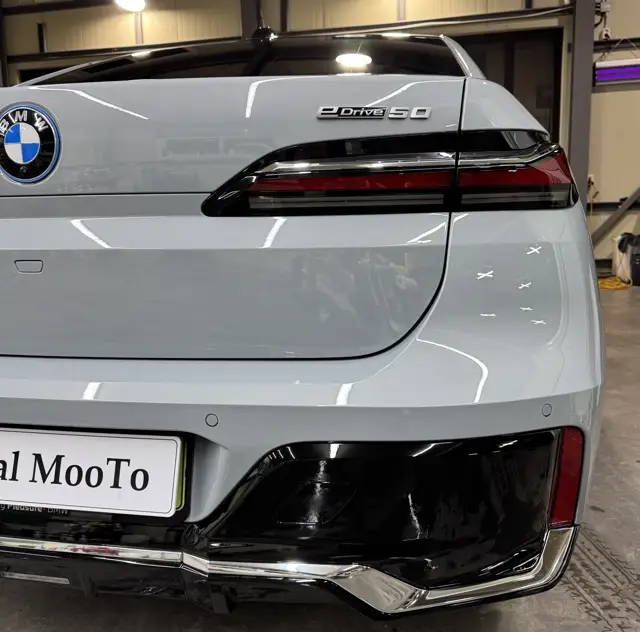 BMW i7 전체 PPF 시공 사진 12